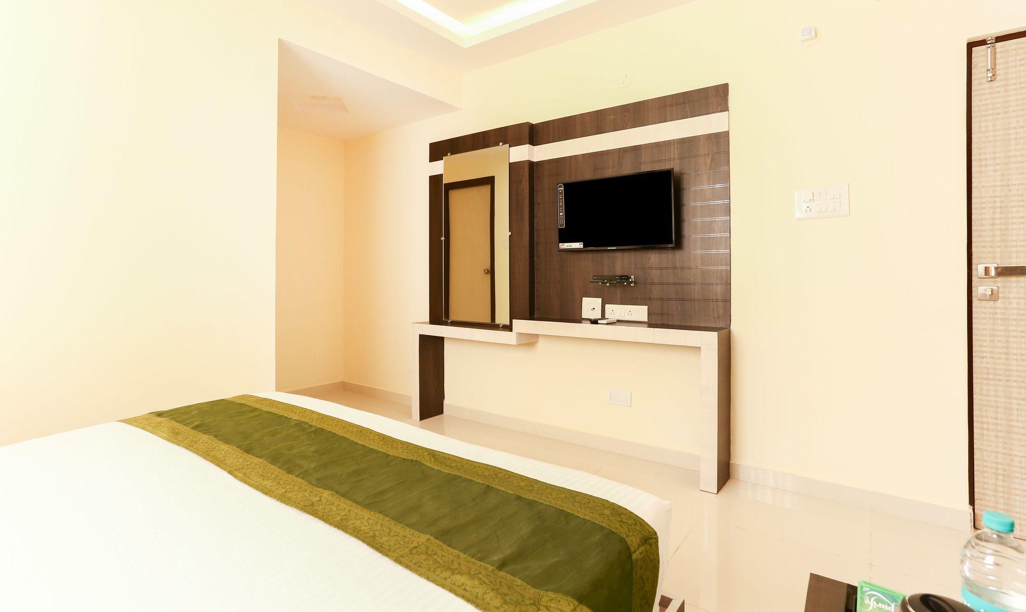 Fabhotel Rotano Suites - Yelahanka Bengalúr Exteriér fotografie