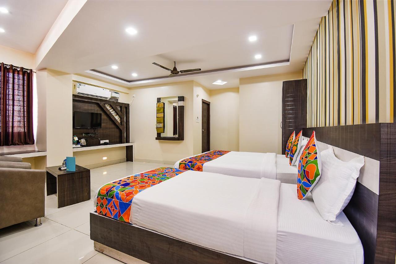 Fabhotel Rotano Suites - Yelahanka Bengalúr Exteriér fotografie